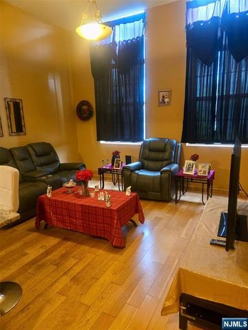 175 Broadway 205, Paterson, NJ 07505