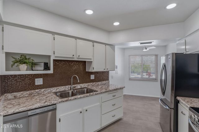 19477 N STAR RIDGE Drive, Sun City West, AZ 85375
