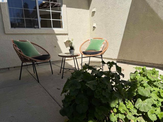 7272 Cronin Cir, Dublin, CA 94568