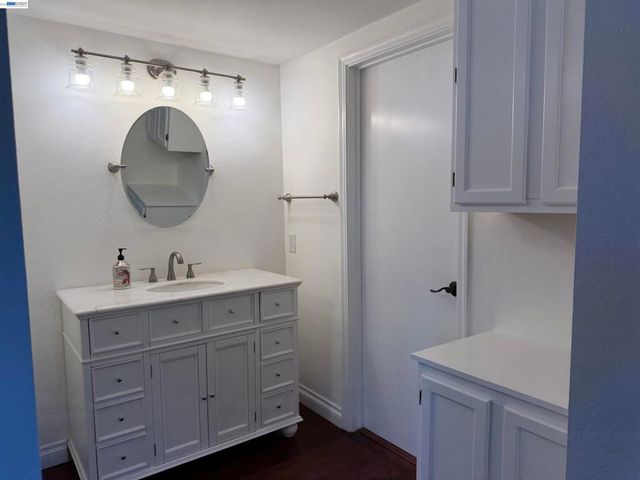 7272 Cronin Cir, Dublin, CA 94568