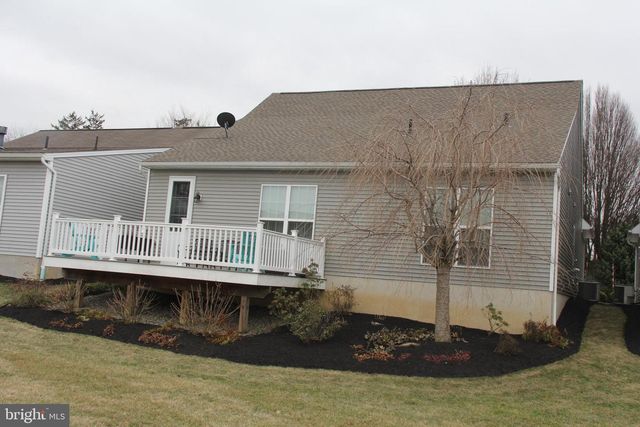 240 ASBURY LN, Strasburg, PA 17579