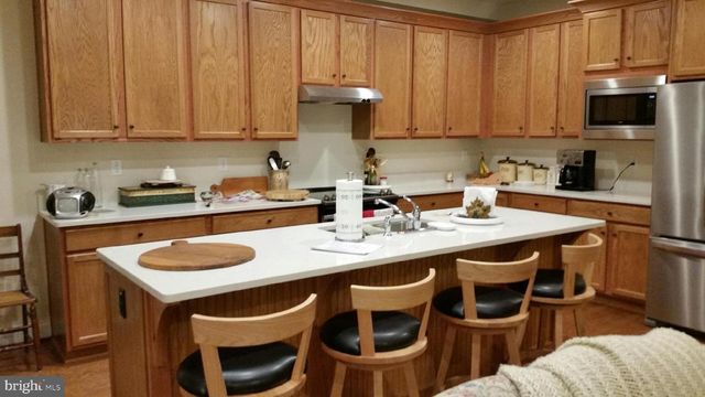 240 ASBURY LN, Strasburg, PA 17579