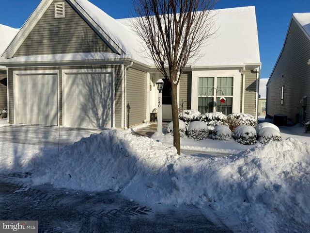 240 ASBURY LN, Strasburg, PA 17579