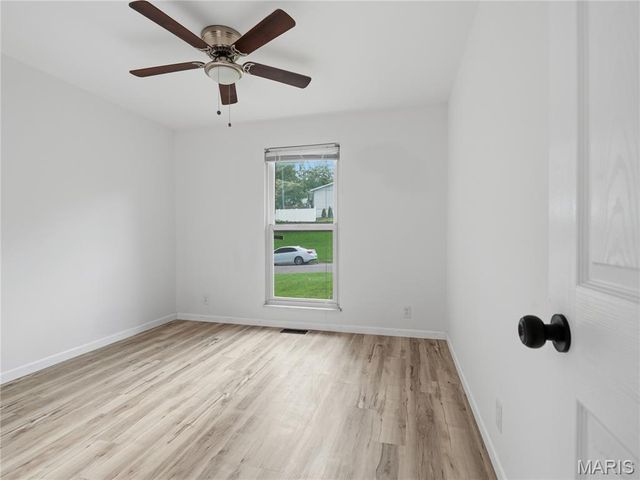 1072 King Carey Drive, Creve Coeur, MO 63146