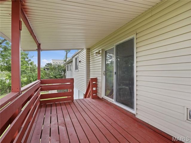 1072 King Carey Drive, Creve Coeur, MO 63146