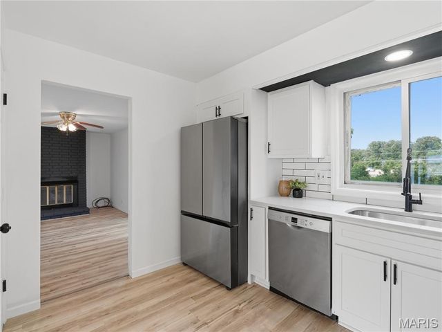 1072 King Carey Drive, Creve Coeur, MO 63146