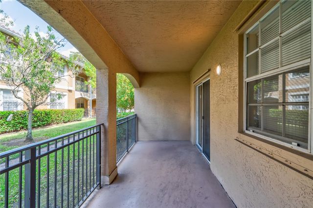230 SW 117th Terrace 11108, Pembroke Pines, FL 33025