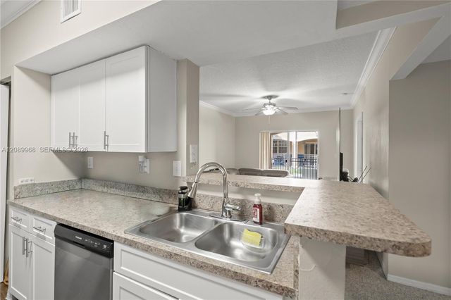 230 SW 117th Terrace 11108, Pembroke Pines, FL 33025