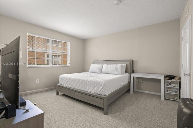 230 SW 117th Terrace 11108, Pembroke Pines, FL 33025
