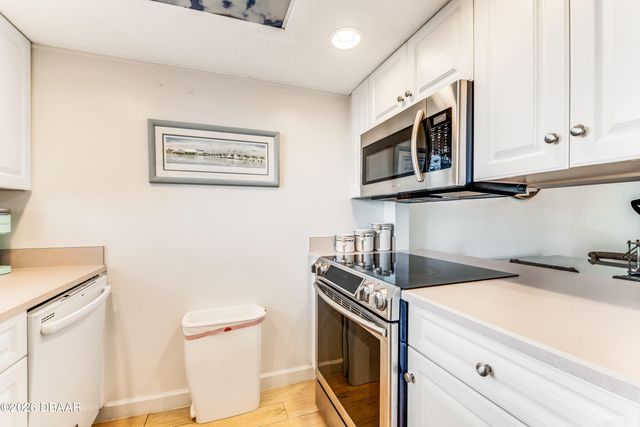 935 Ocean Shore Blvd Apt 303, Ormond Beach, FL 32176