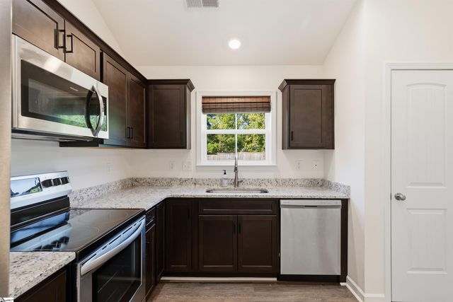 132 Megan Court, Piedmont, SC 29673