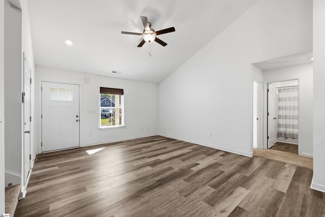 132 Megan Court, Piedmont, SC 29673