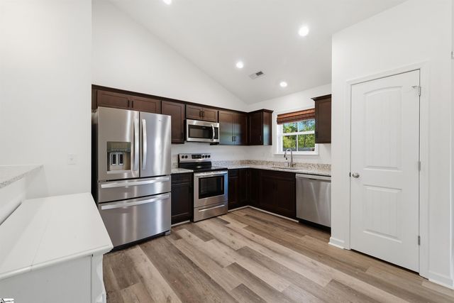 132 Megan Court, Piedmont, SC 29673