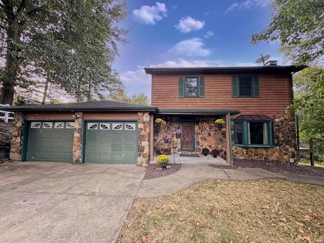 5850 Temper Trail Court, Evansville, IN 47720