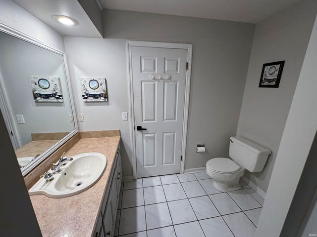5850 Temper Trail Court, Evansville, IN 47720