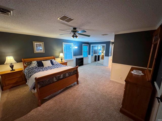 5850 Temper Trail Court, Evansville, IN 47720
