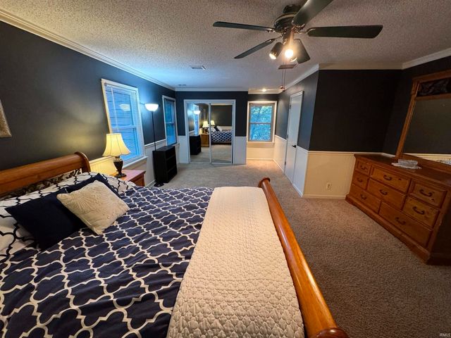 5850 Temper Trail Court, Evansville, IN 47720