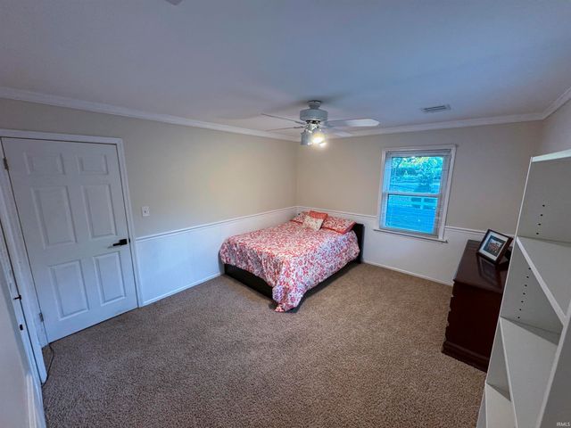 5850 Temper Trail Court, Evansville, IN 47720