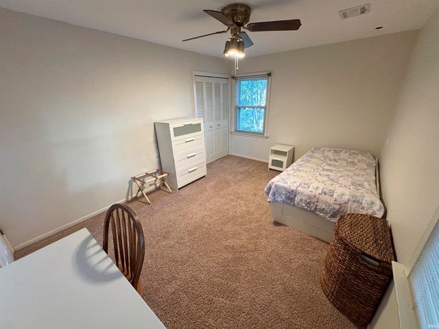 5850 Temper Trail Court, Evansville, IN 47720
