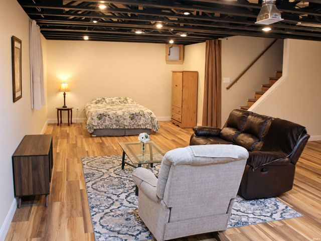 5850 Temper Trail Court, Evansville, IN 47720