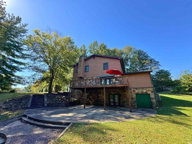 5850 Temper Trail Court, Evansville, IN 47720
