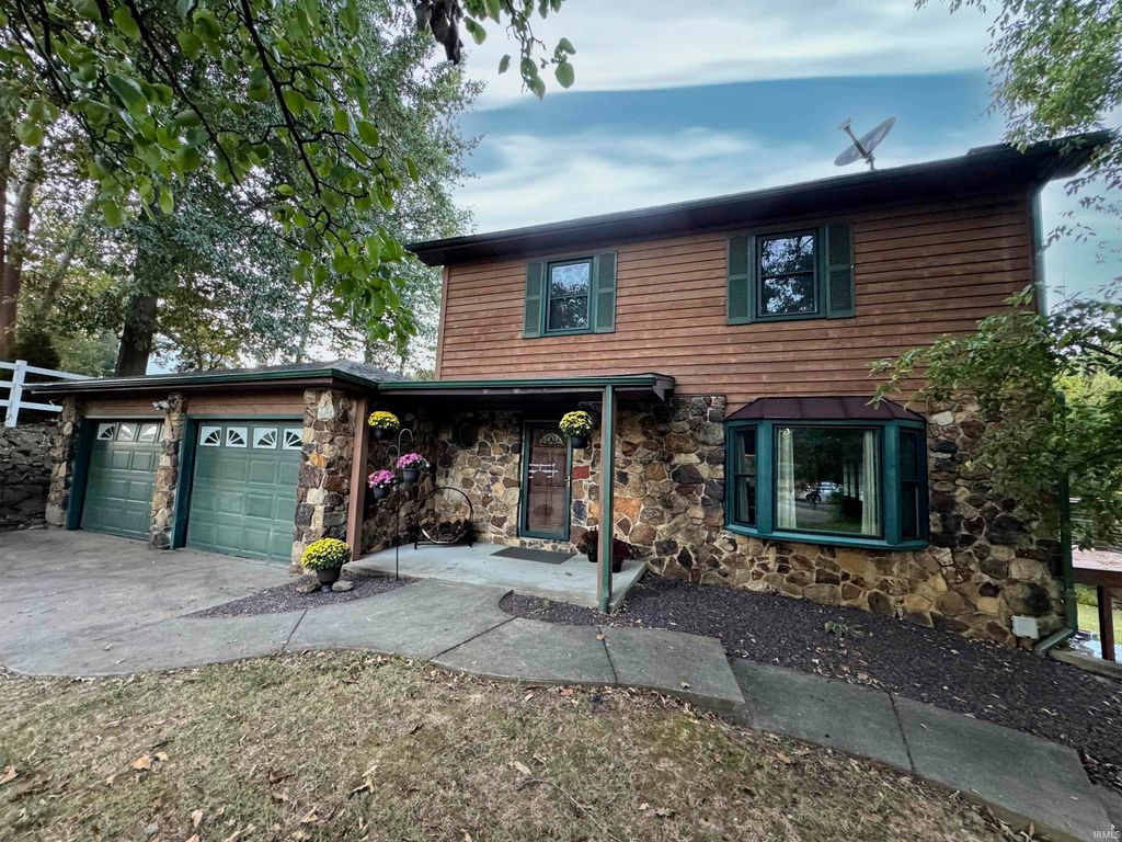 5850 Temper Trail Court, Evansville, IN 47720
