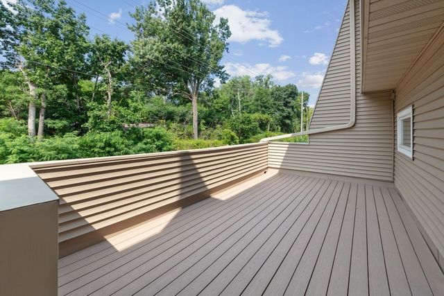 6313 Saint Croix Trail N, Stillwater, MN 55082