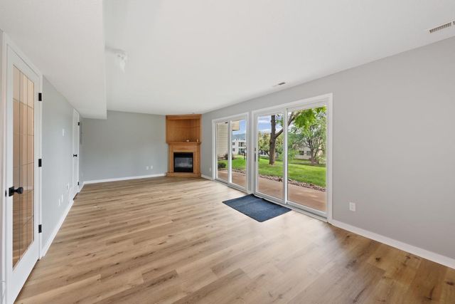 6313 Saint Croix Trail N, Stillwater, MN 55082