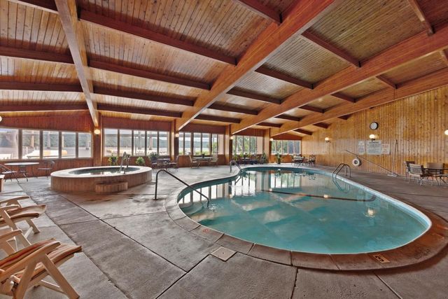 6313 Saint Croix Trail N, Stillwater, MN 55082
