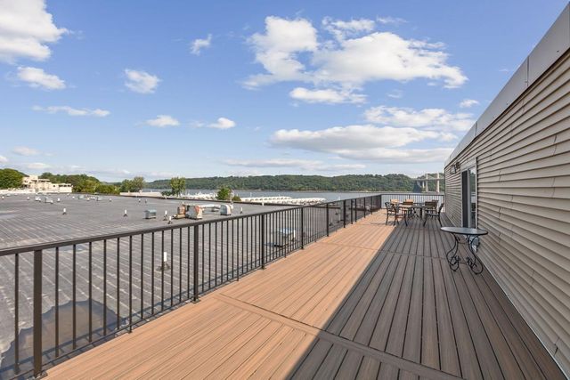 6313 Saint Croix Trail N, Stillwater, MN 55082