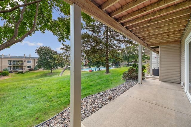 6313 Saint Croix Trail N, Stillwater, MN 55082