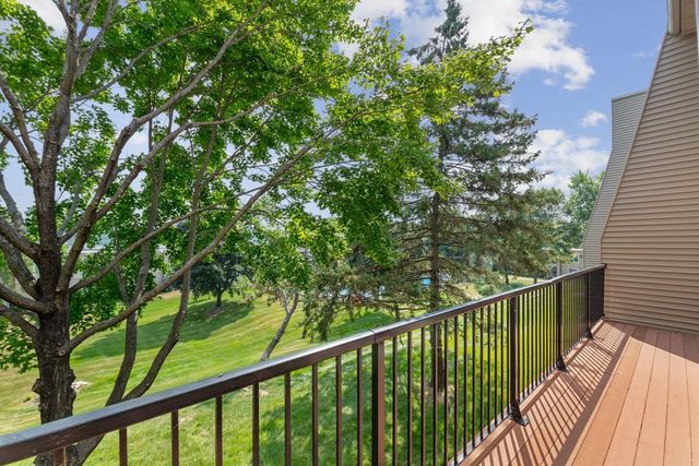 6313 Saint Croix Trail N, Stillwater, MN 55082
