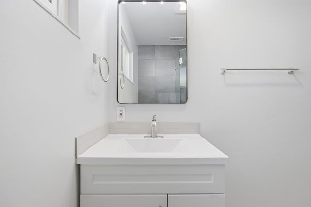 2413 Cordova Ln, Rancho Cordova, CA 95670