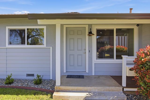 2413 Cordova Ln, Rancho Cordova, CA 95670