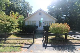 27 Henry St, Sharon, MA 02067