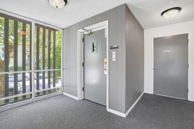 249 Elm Street 107, San Mateo, CA 94401