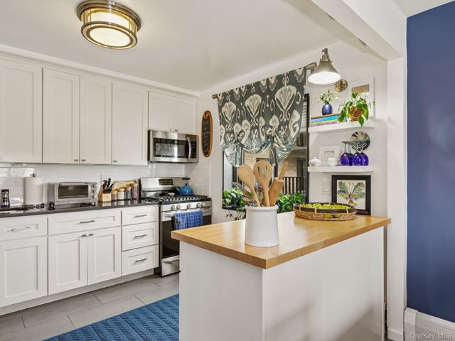 666 Pelham Road 3N, New Rochelle, NY 10805