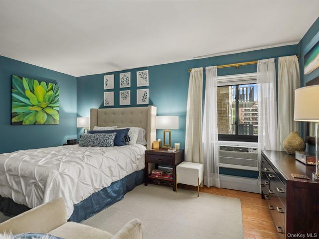 666 Pelham Road 3N, New Rochelle, NY 10805
