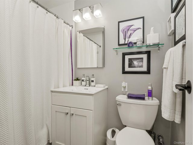 666 Pelham Road 3N, New Rochelle, NY 10805
