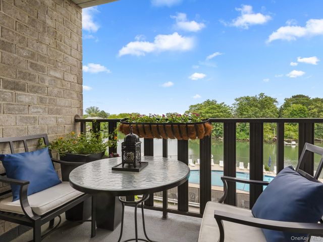 666 Pelham Road 3N, New Rochelle, NY 10805