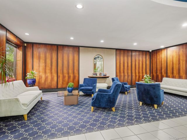 666 Pelham Road 3N, New Rochelle, NY 10805