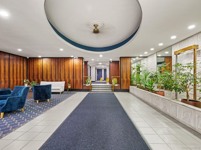 666 Pelham Road 3N, New Rochelle, NY 10805