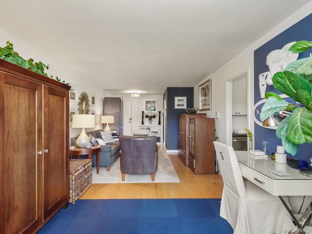666 Pelham Road 3N, New Rochelle, NY 10805