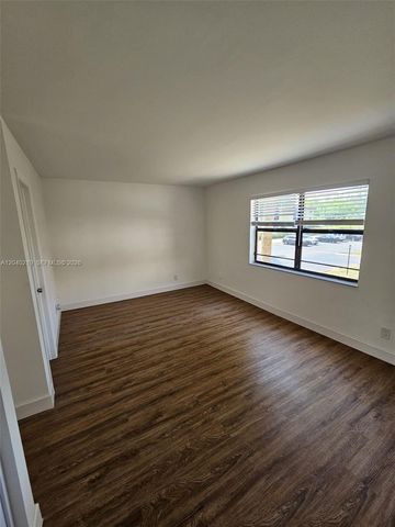 3252 Foxcroft Rd 216 216, Miramar, FL 33025