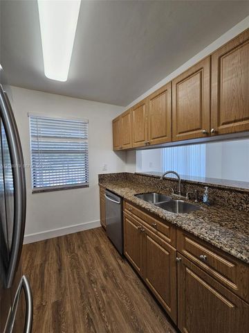 3252 Foxcroft Rd 216 216, Miramar, FL 33025