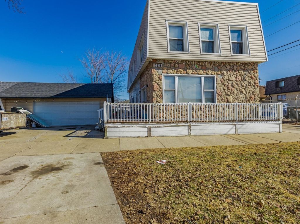 3235 S 50th Court, Cicero, IL 60804