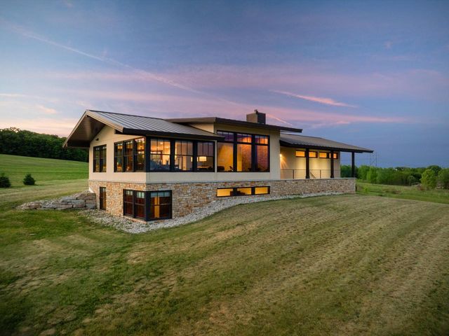 W5610 Winooski ROAD, Plymouth, WI 53073