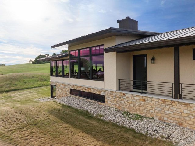 W5610 Winooski ROAD, Plymouth, WI 53073