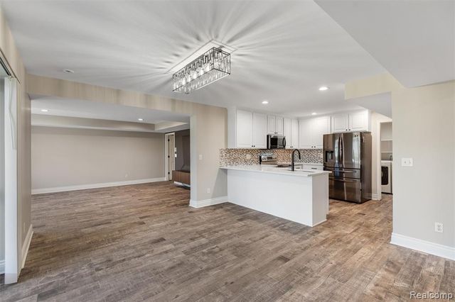1113 N Old Woodward Avenue 78, Birmingham, MI 48009
