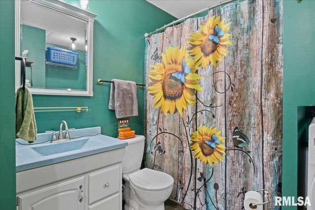 702 N Cheney Street, Taylorville, IL 62568